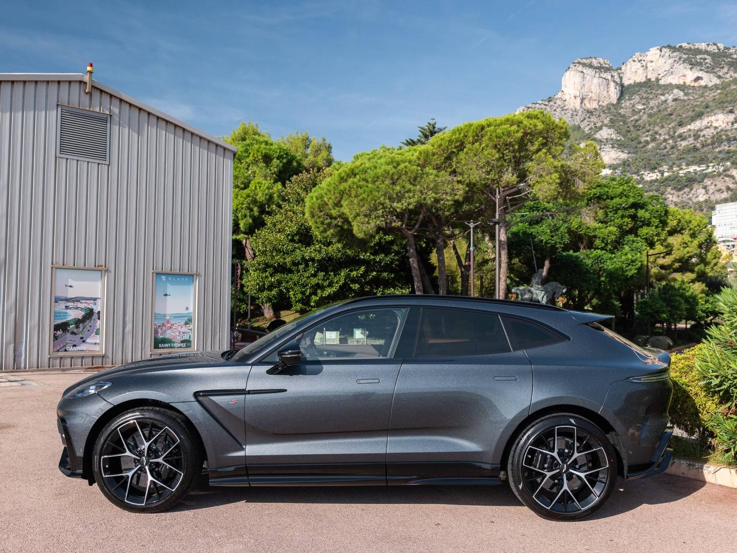 Image ASTON MARTIN DBX S DBX S - 727ch