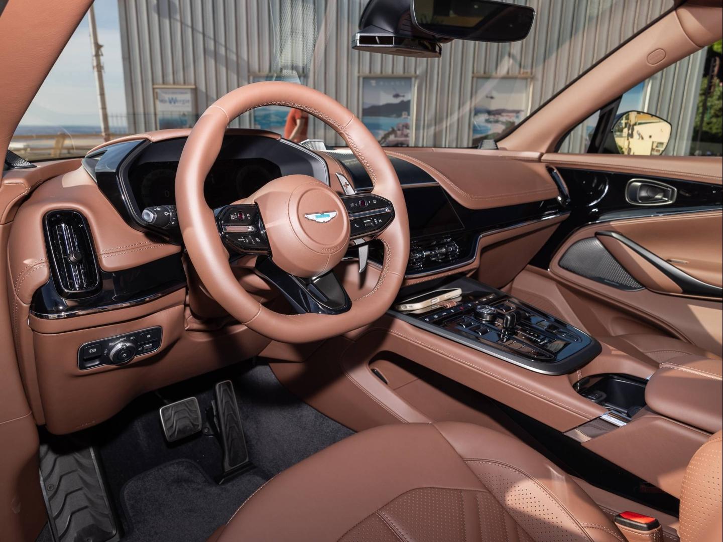Image ASTON MARTIN DBX S DBX S - 727ch