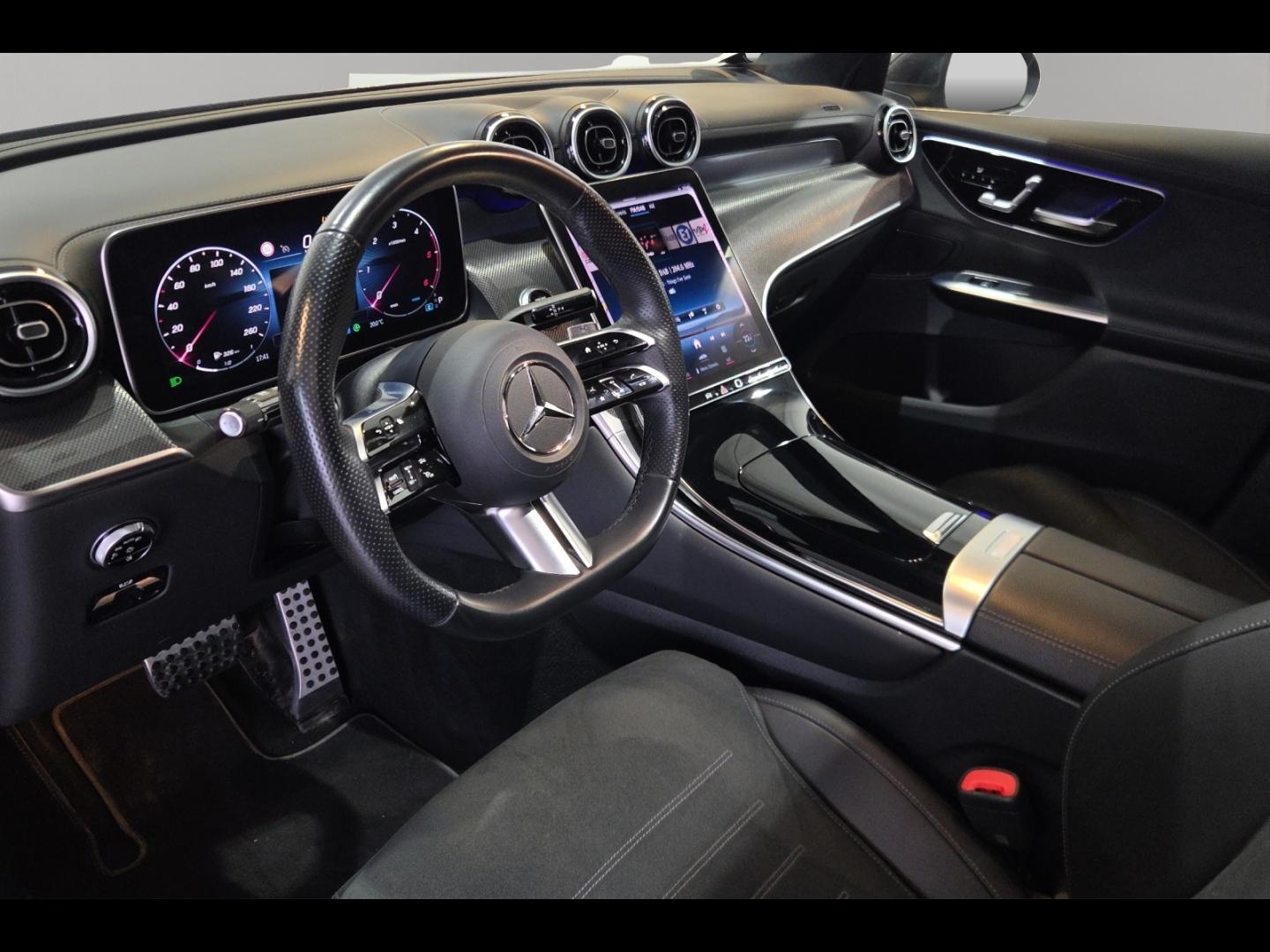 Image MERCEDES-BENZ GLC 220 d 197ch AMG Line 4Matic 9G-Tronic