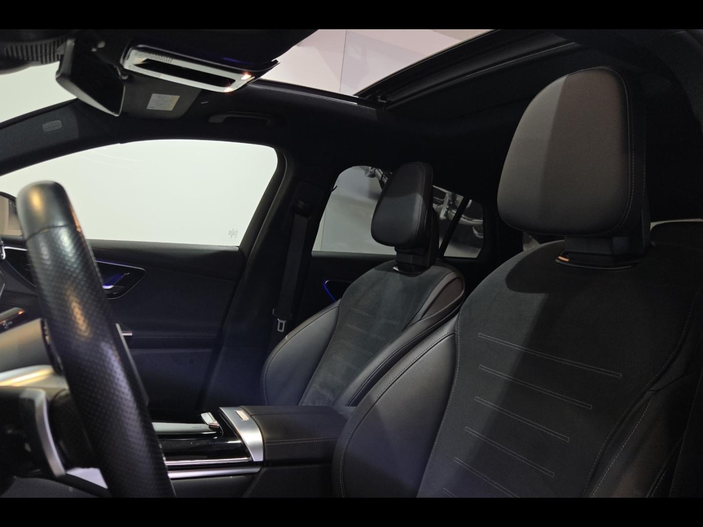 Image MERCEDES-BENZ GLC 220 d 197ch AMG Line 4Matic 9G-Tronic