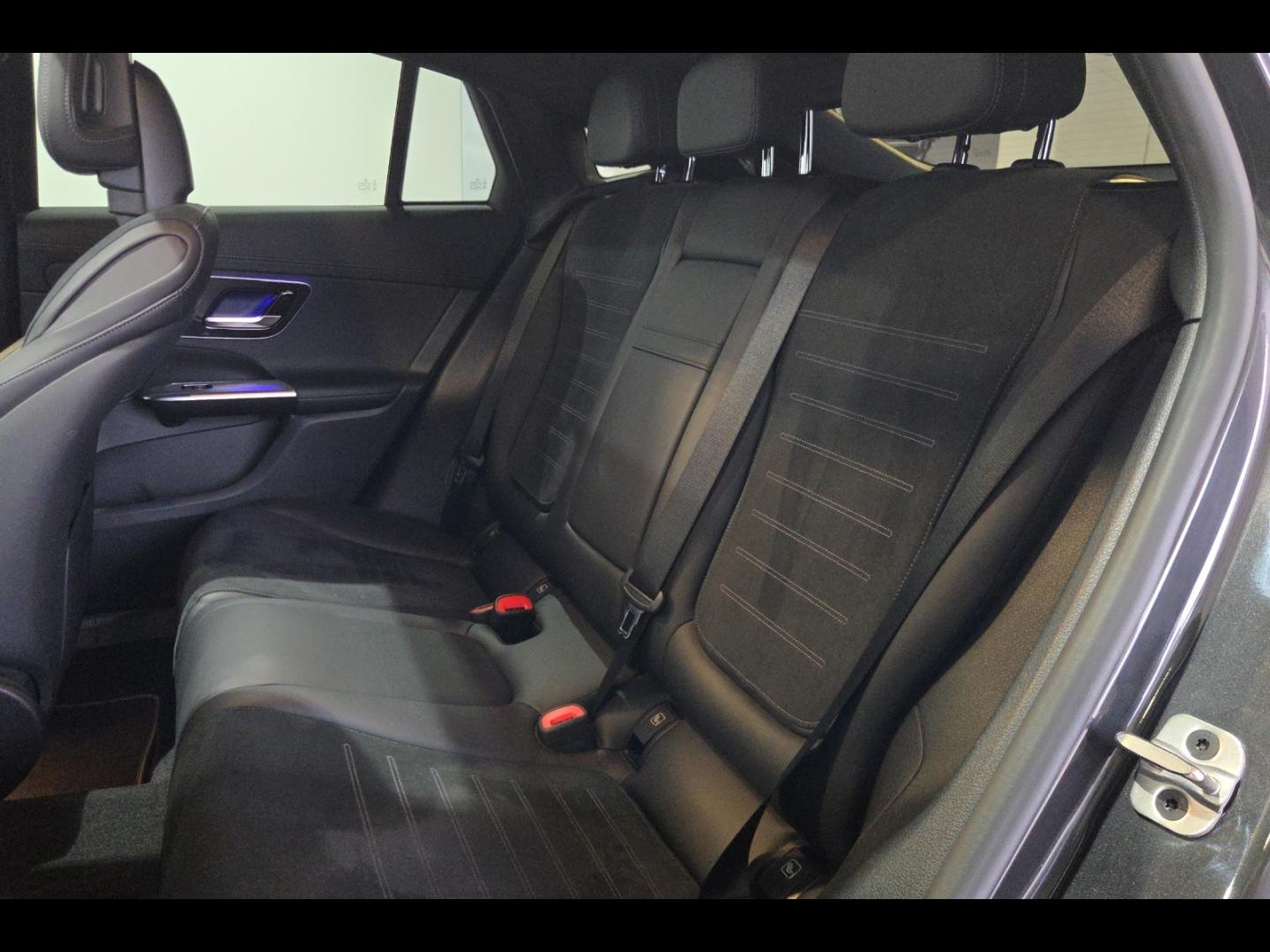 Image MERCEDES-BENZ GLC 220 d 197ch AMG Line 4Matic 9G-Tronic
