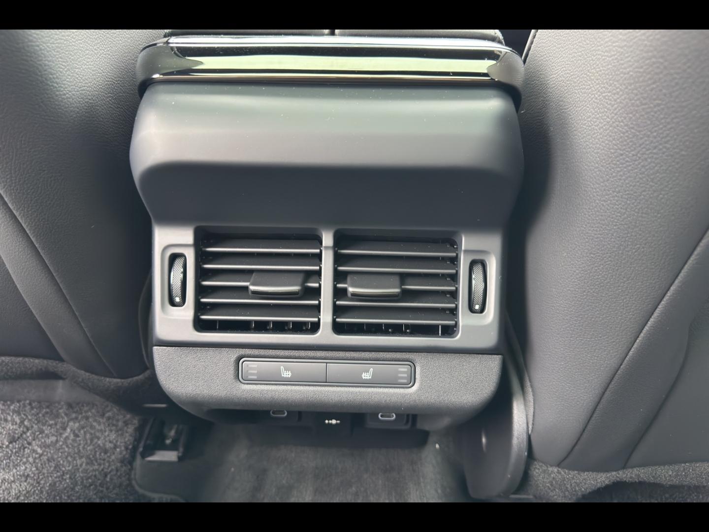 Image LAND-ROVER Range Rover Evoque 1.5 P270e PHEV 269ch Dynamic SE