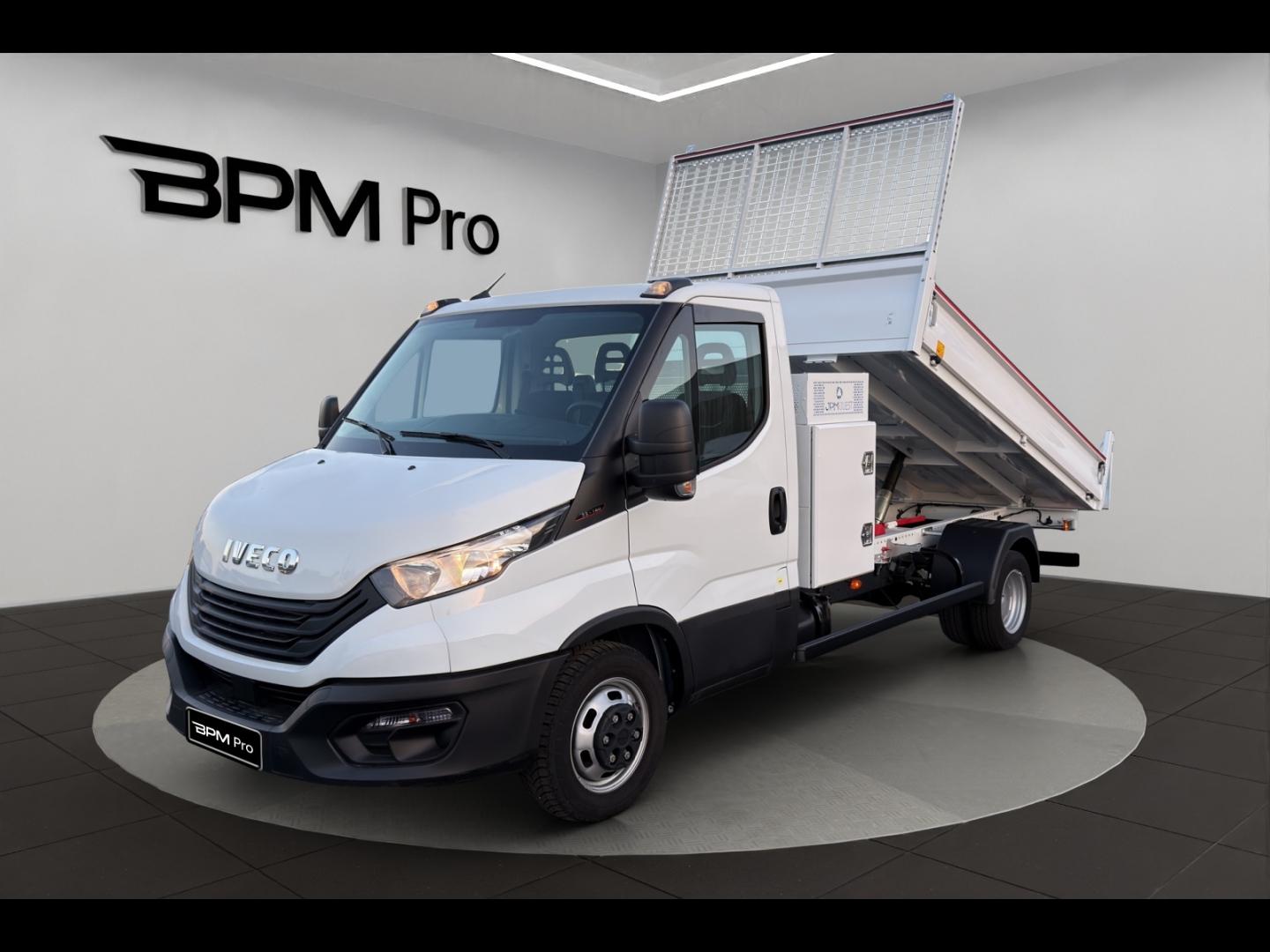 Photo IVECO Daily CCb 35-160H / 3.0 160CH / BENNE 3.50m & COFFRE NEUF / 35C16 / 2024 /