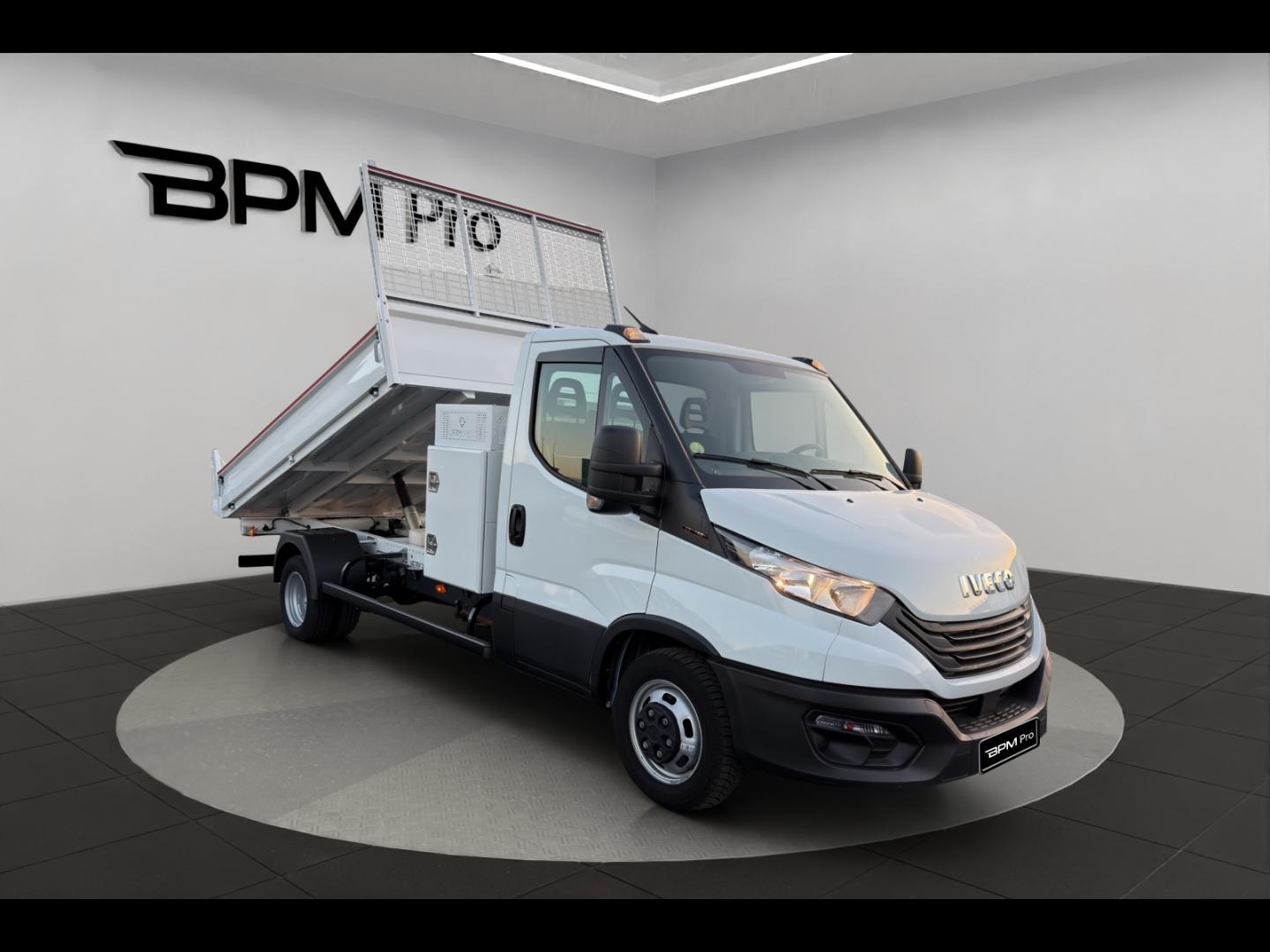 Image IVECO Daily CCb 35-160H / 3.0 160CH / BENNE 3.50m & COFFRE NEUF / 35C16 / 2024 /
