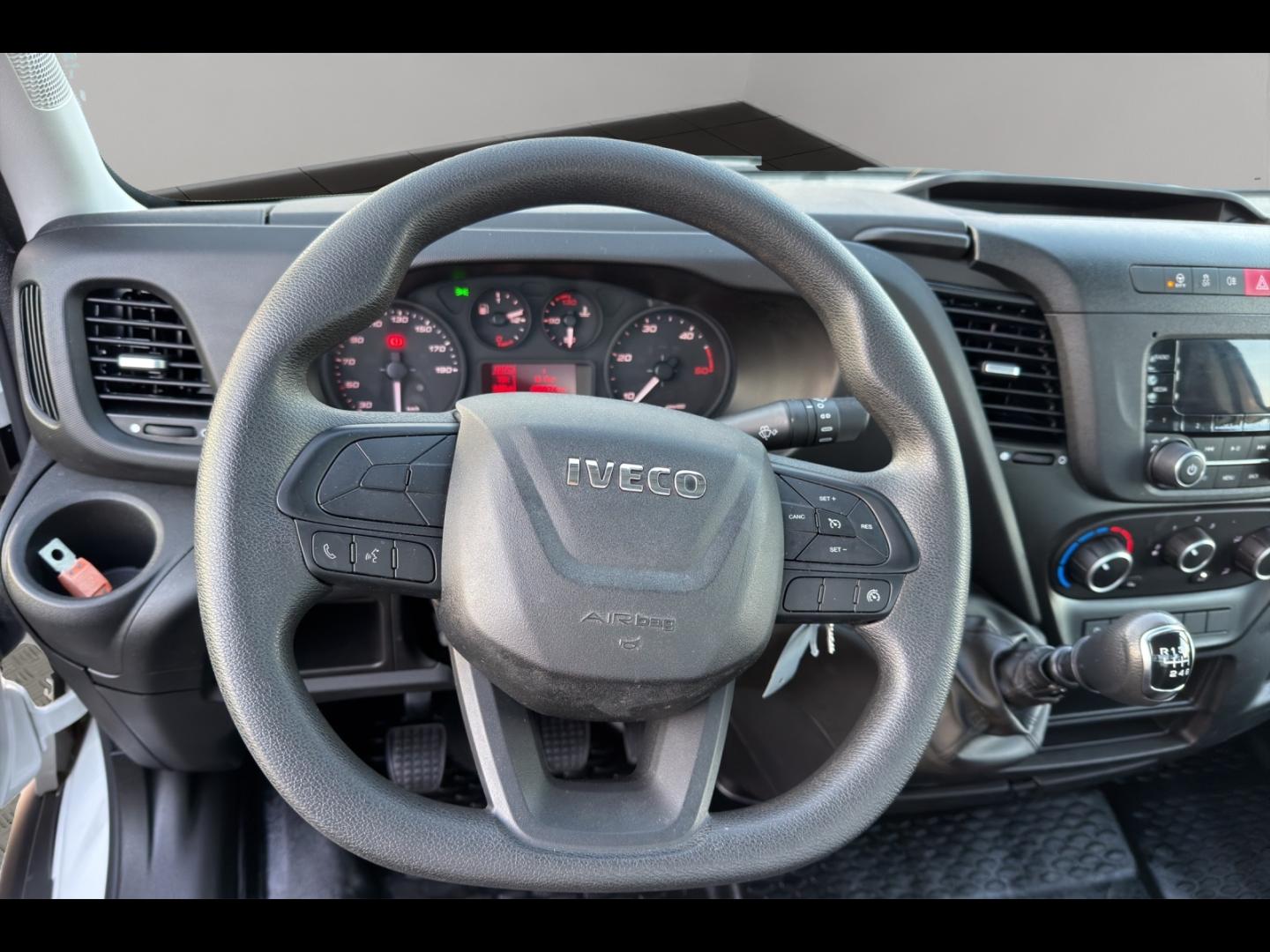 Image IVECO Daily CCb 35-160H / 3.0 160CH / BENNE 3.50m & COFFRE NEUF / 35C16 / 2024 /