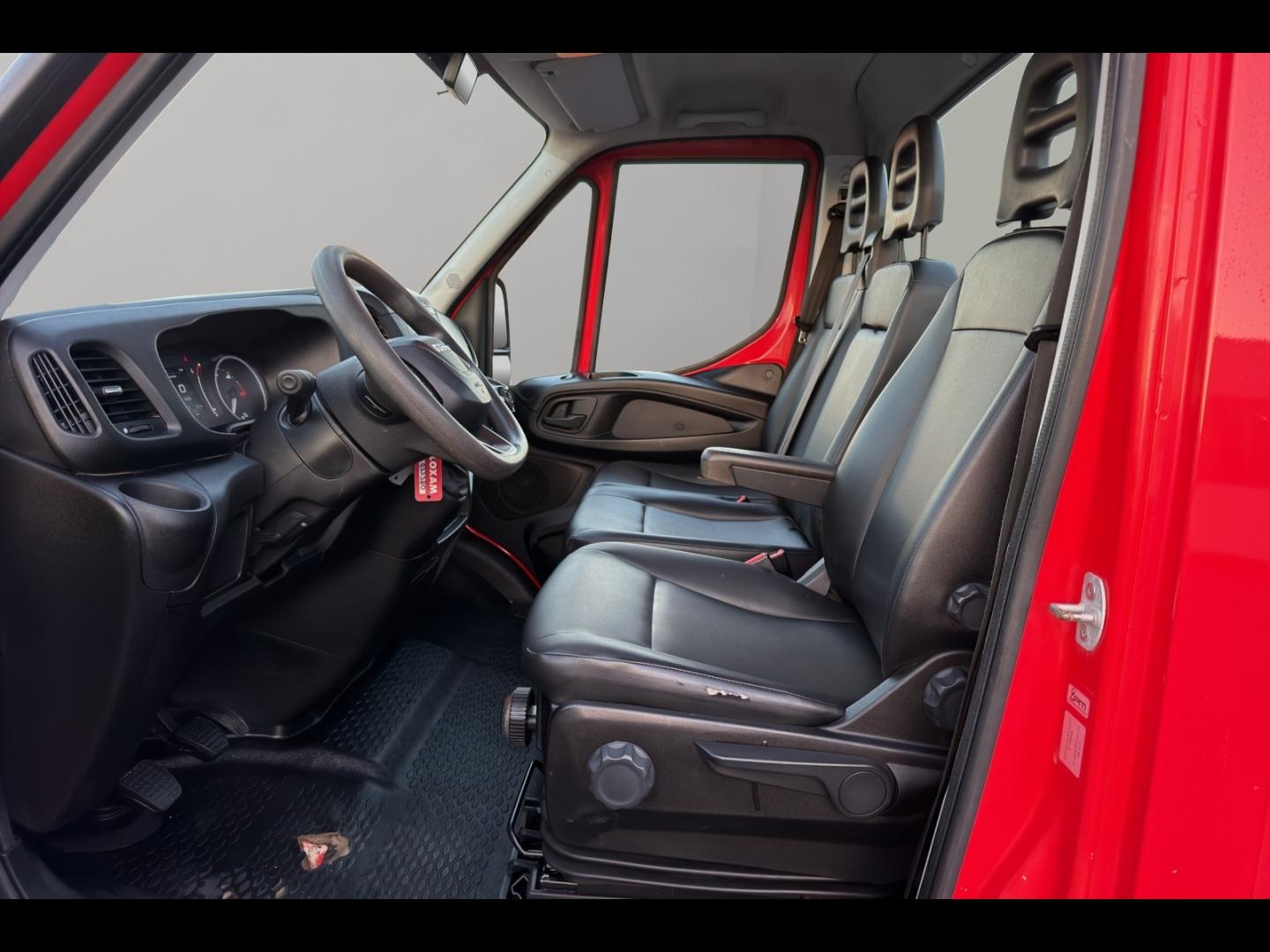 Image IVECO Daily CCb 35C12 Empattement 3450 Tor