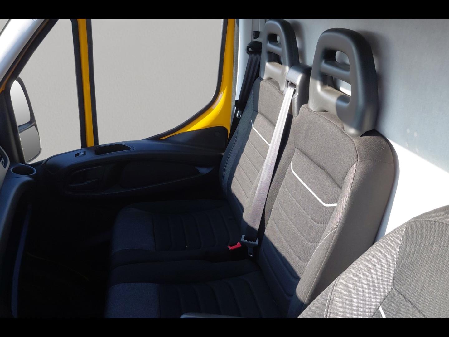 Image IVECO Daily 35S Fg 35S16A8 V12 Hi-Matic FOURGON