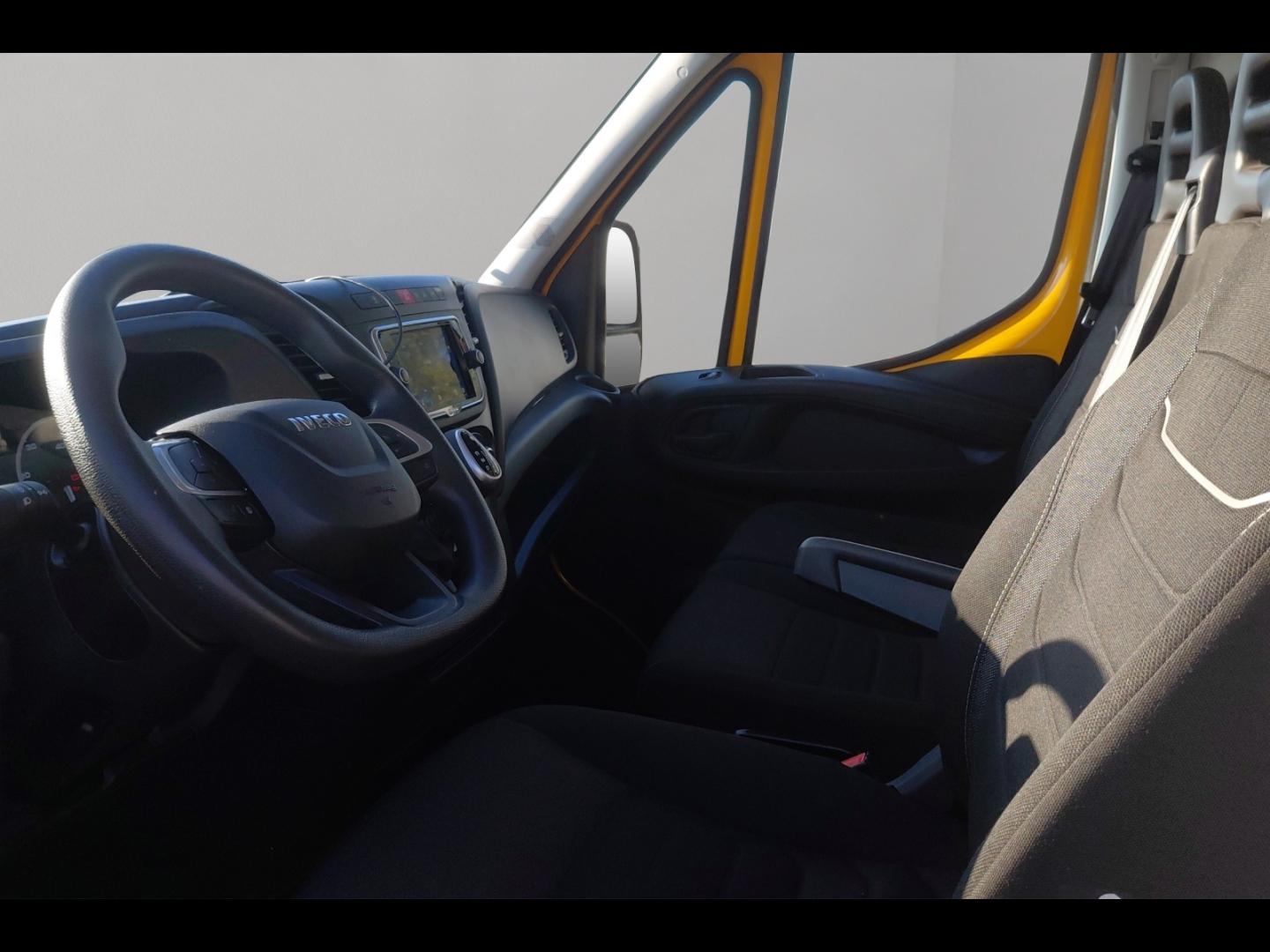 Image IVECO Daily 35S Fg 35S16A8 V12 Hi-Matic FOURGON