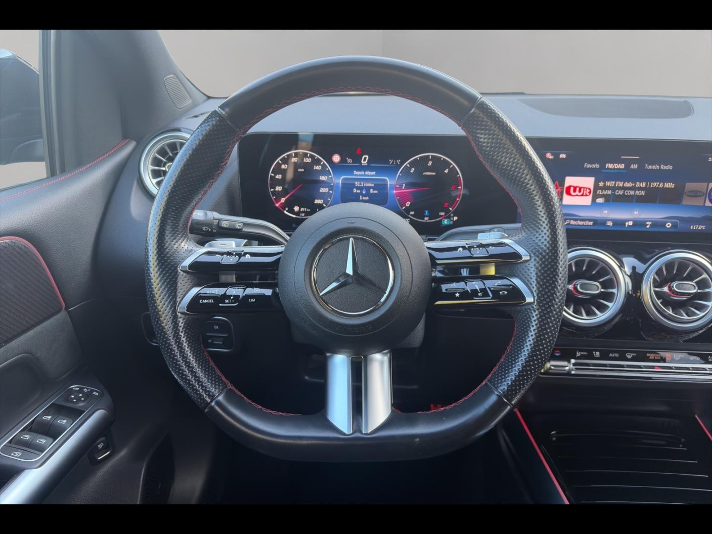 Image MERCEDES-BENZ Classe B 200d 150ch AMG Line 8G-DCT