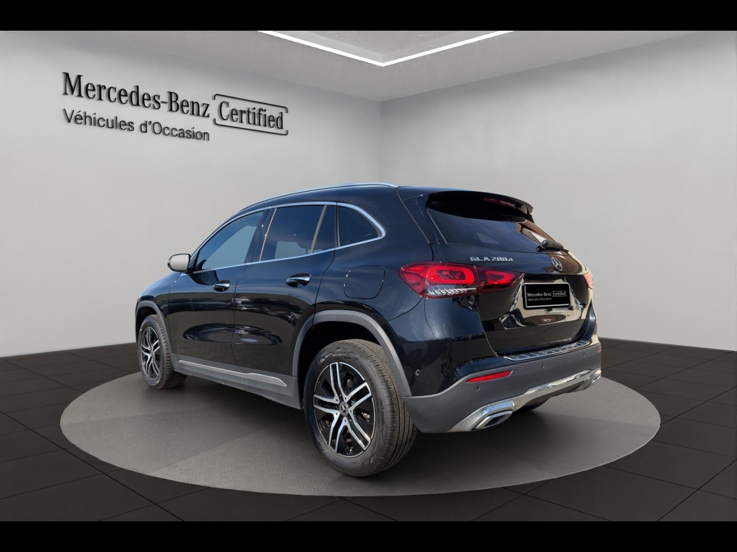 Image MERCEDES-BENZ GLA 200 d 150ch Business Line 8G-DCT