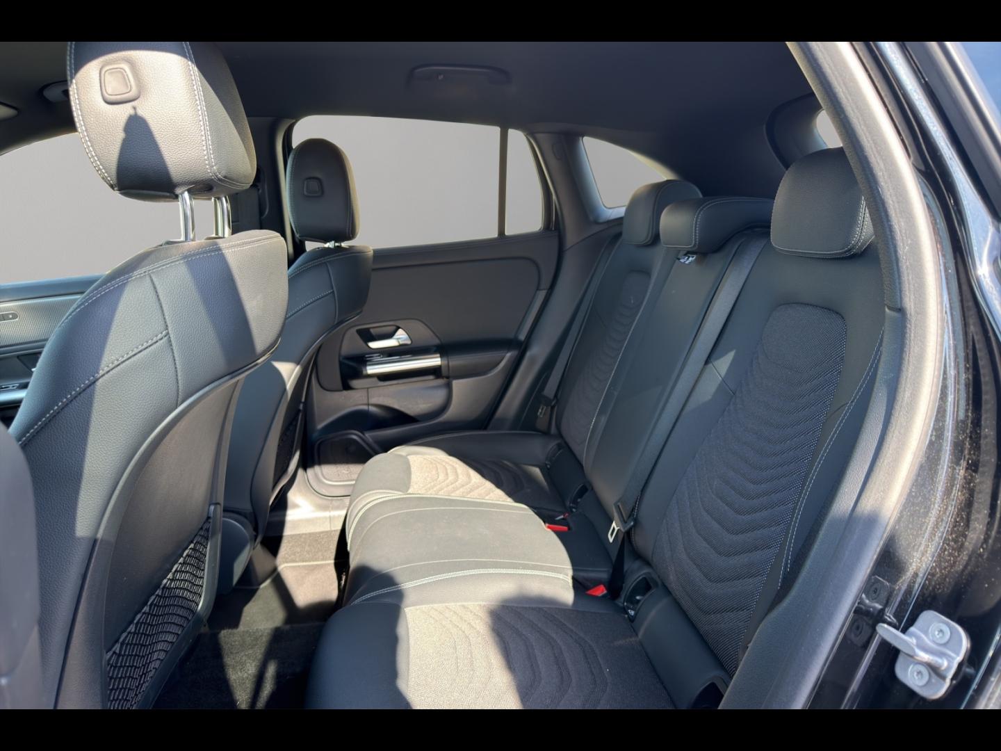 Image MERCEDES-BENZ GLA 200 d 150ch Business Line 8G-DCT
