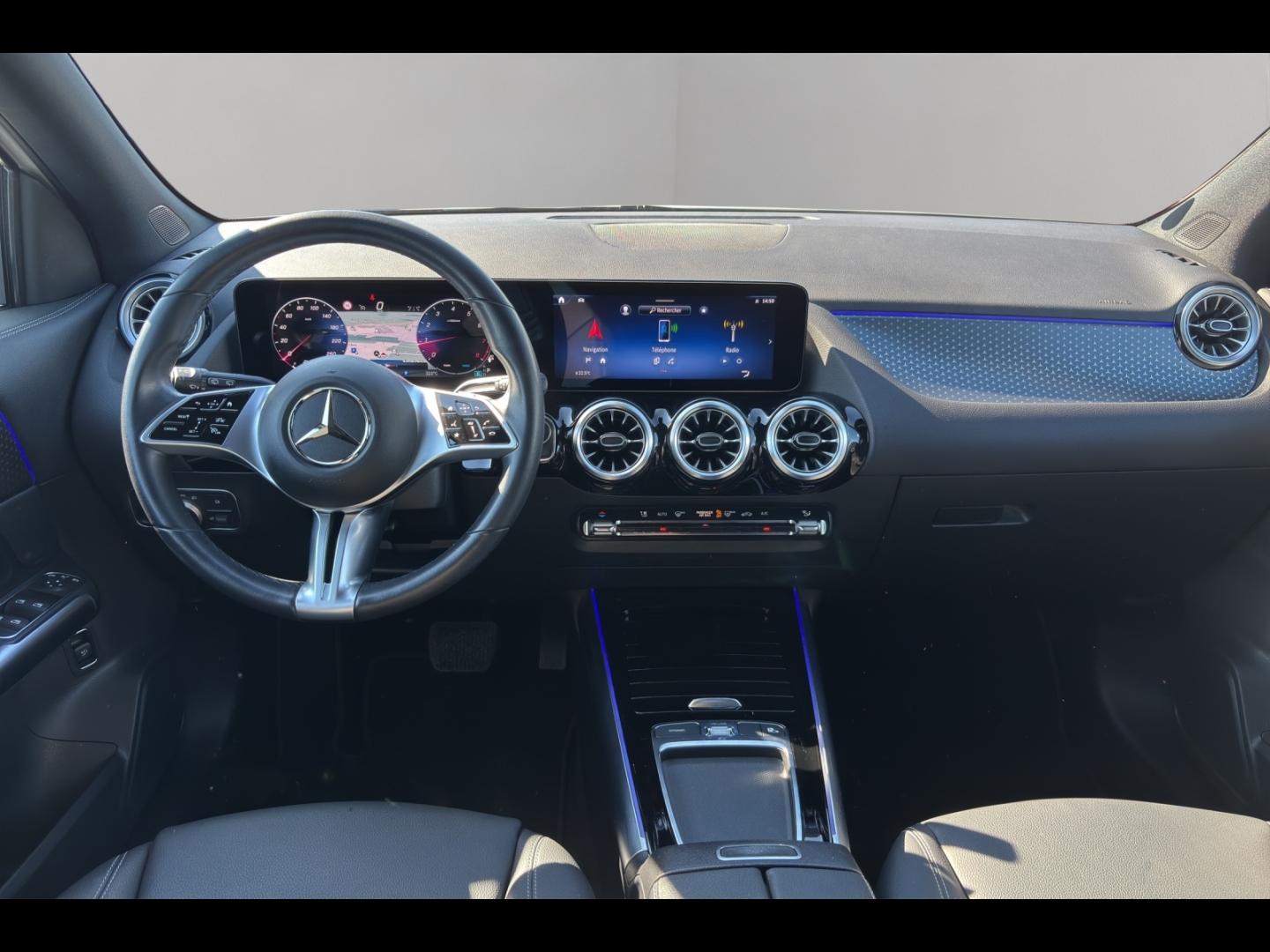 Image MERCEDES-BENZ GLA 200 163ch Progressive Line 7G-DCT