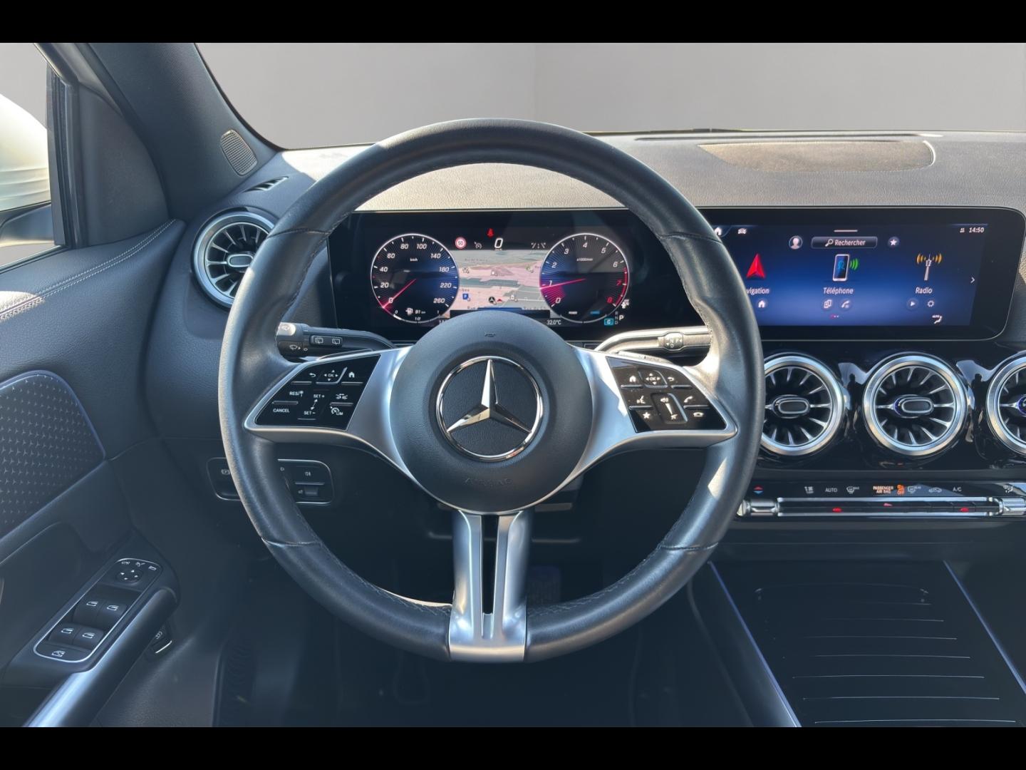 Image MERCEDES-BENZ GLA 200 163ch Progressive Line 7G-DCT