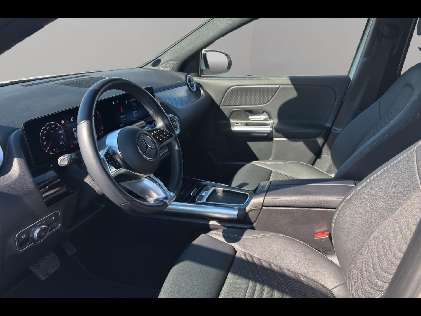 Image MERCEDES-BENZ GLA 200 163ch Progressive Line 7G-DCT