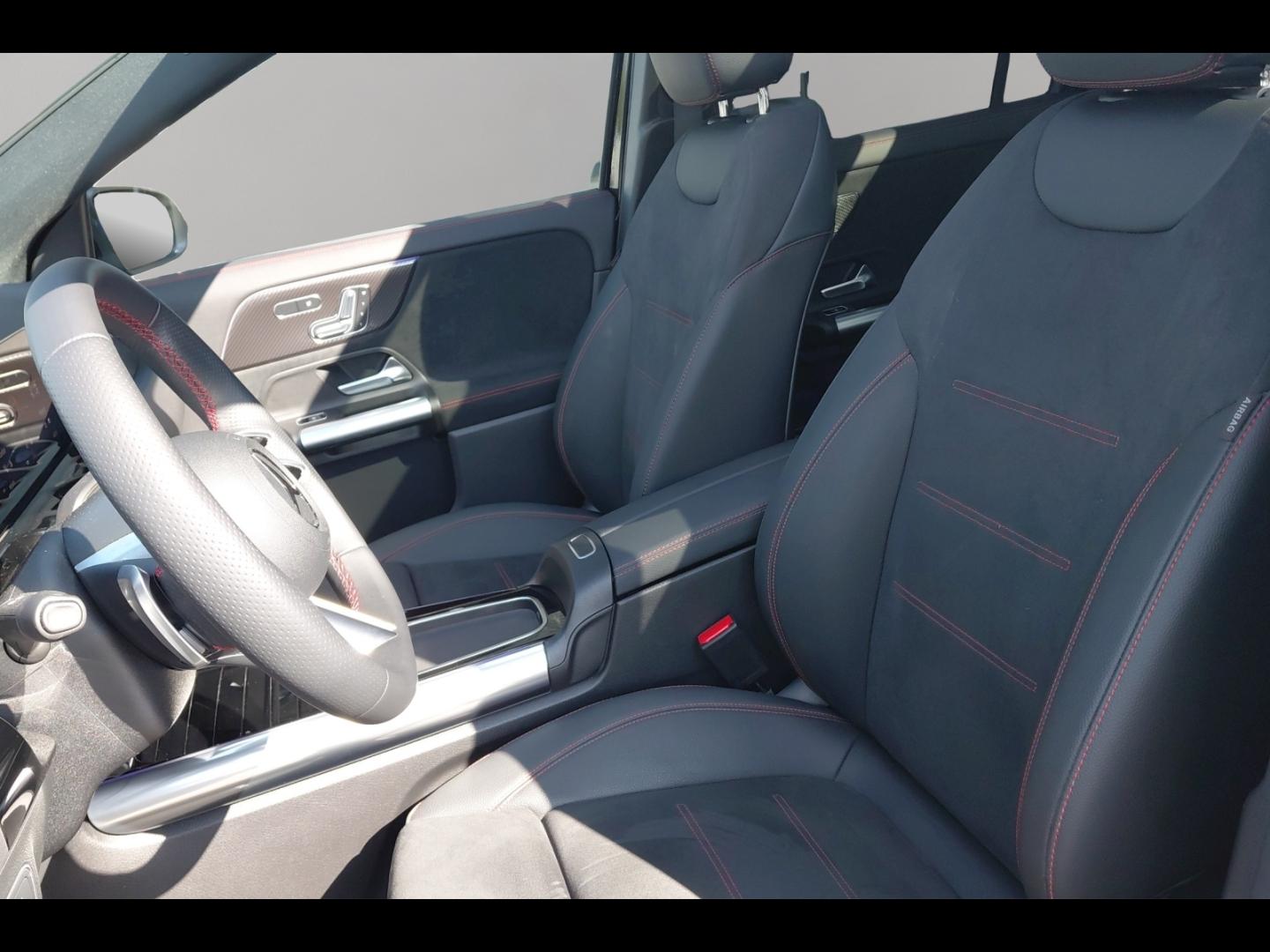 Image MERCEDES-BENZ GLA 200 d 150ch AMG Line 8G-DCT