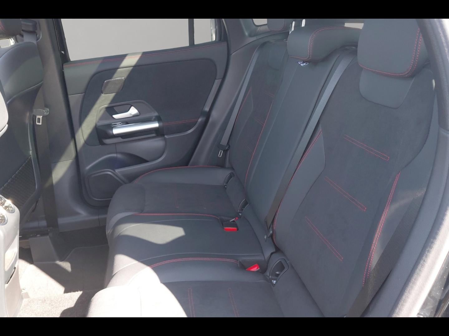 Image MERCEDES-BENZ GLA 200 d 150ch AMG Line 8G-DCT