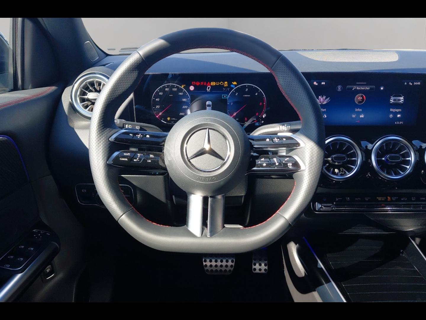 Image MERCEDES-BENZ GLA 200 d 150ch AMG Line 8G-DCT