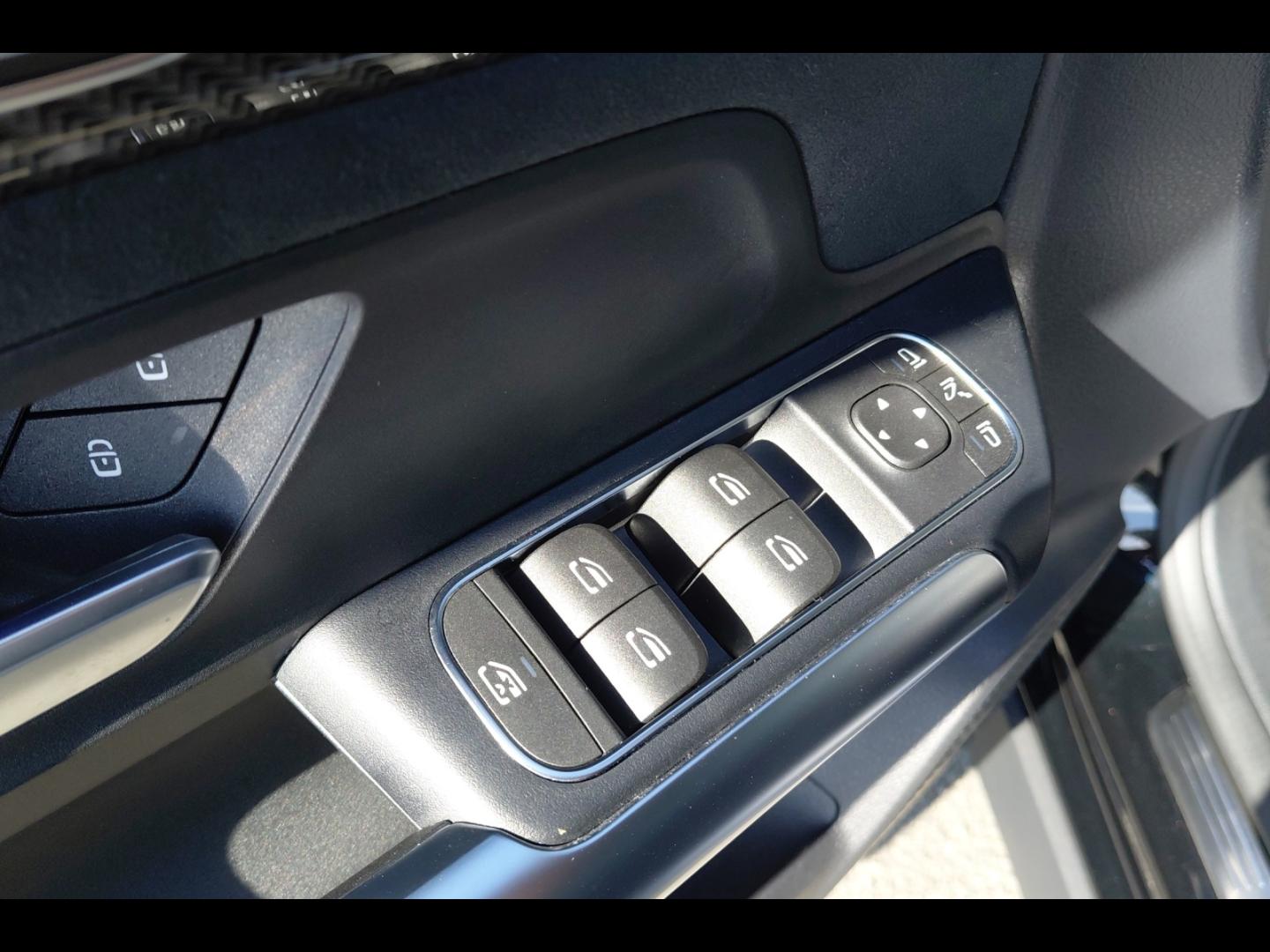 Image MERCEDES-BENZ GLA 200 d 150ch AMG Line 8G-DCT