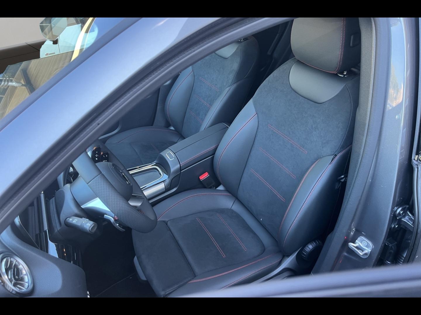 Image MERCEDES-BENZ GLA 250 e hybride rechargeable 218ch Edition 140 8G-DCT