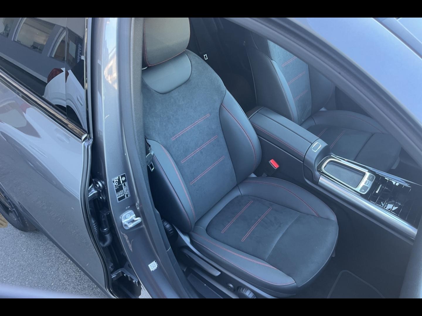 Image MERCEDES-BENZ GLA 250 e hybride rechargeable 218ch Edition 140 8G-DCT