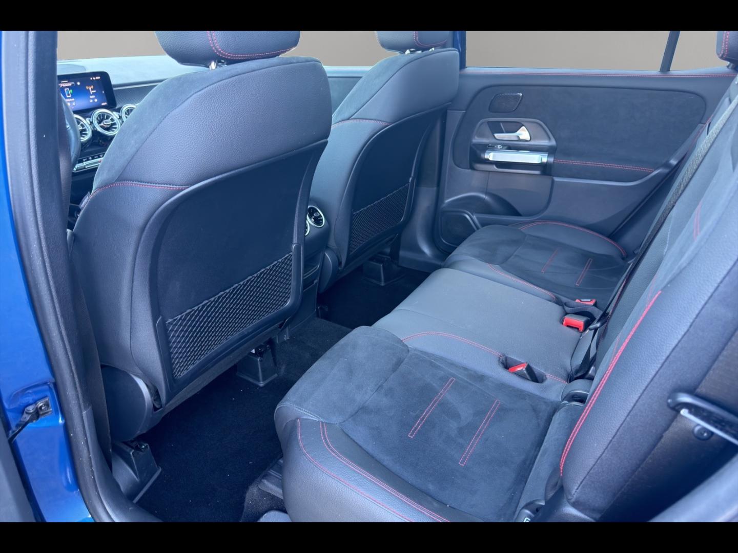 Image MERCEDES-BENZ GLB 200 d 150ch AMG Line 8G-DCT
