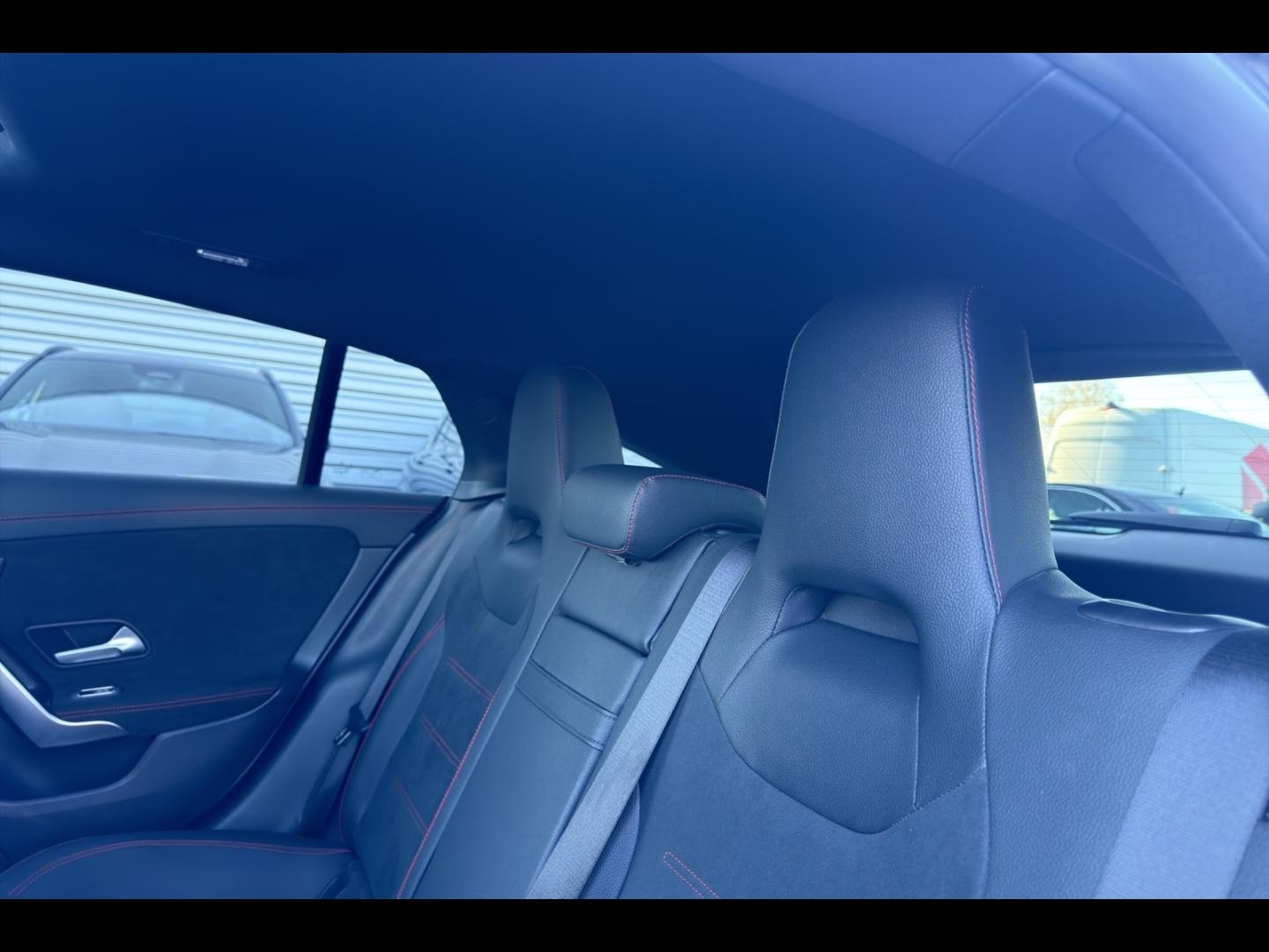 Image MERCEDES-BENZ CLA Shooting Brake 200 d 150ch AMG Line 8G-DCT