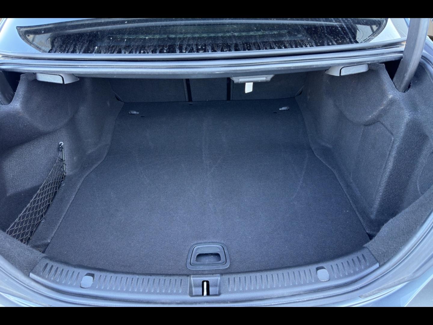 Image MERCEDES-BENZ Classe E 220 d 197+23ch AMG Line 9G-Tronic