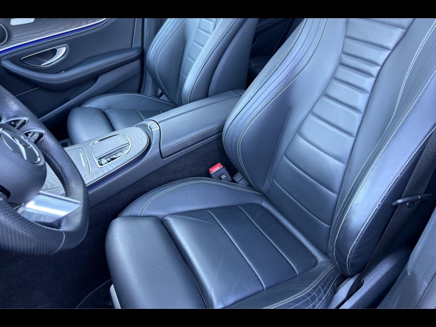 Image MERCEDES-BENZ Classe E 220 d 197+23ch AMG Line 9G-Tronic