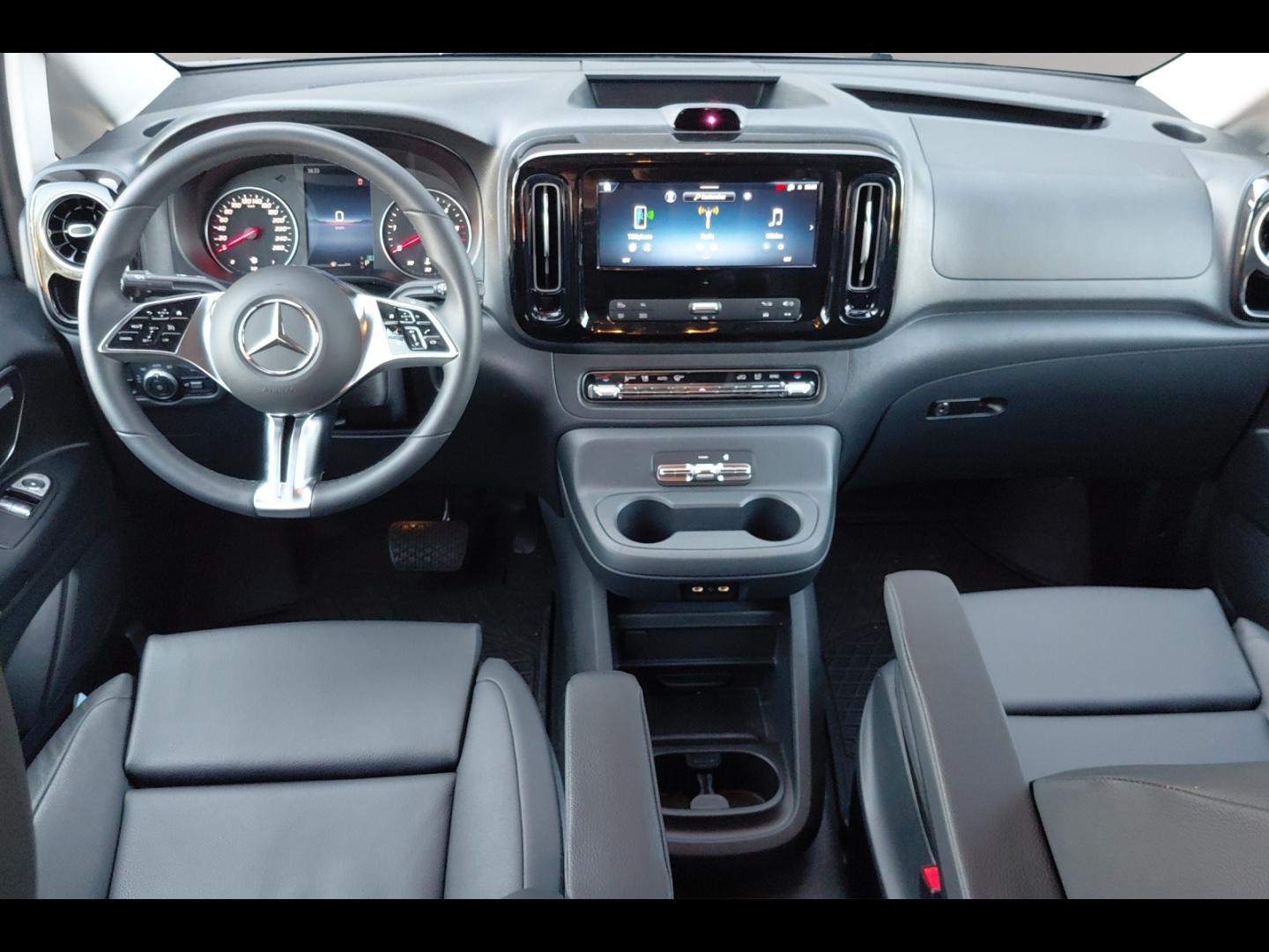 Image MERCEDES-BENZ Vito Fg 119 CDI Long Select Propulsion 9G-Tronic