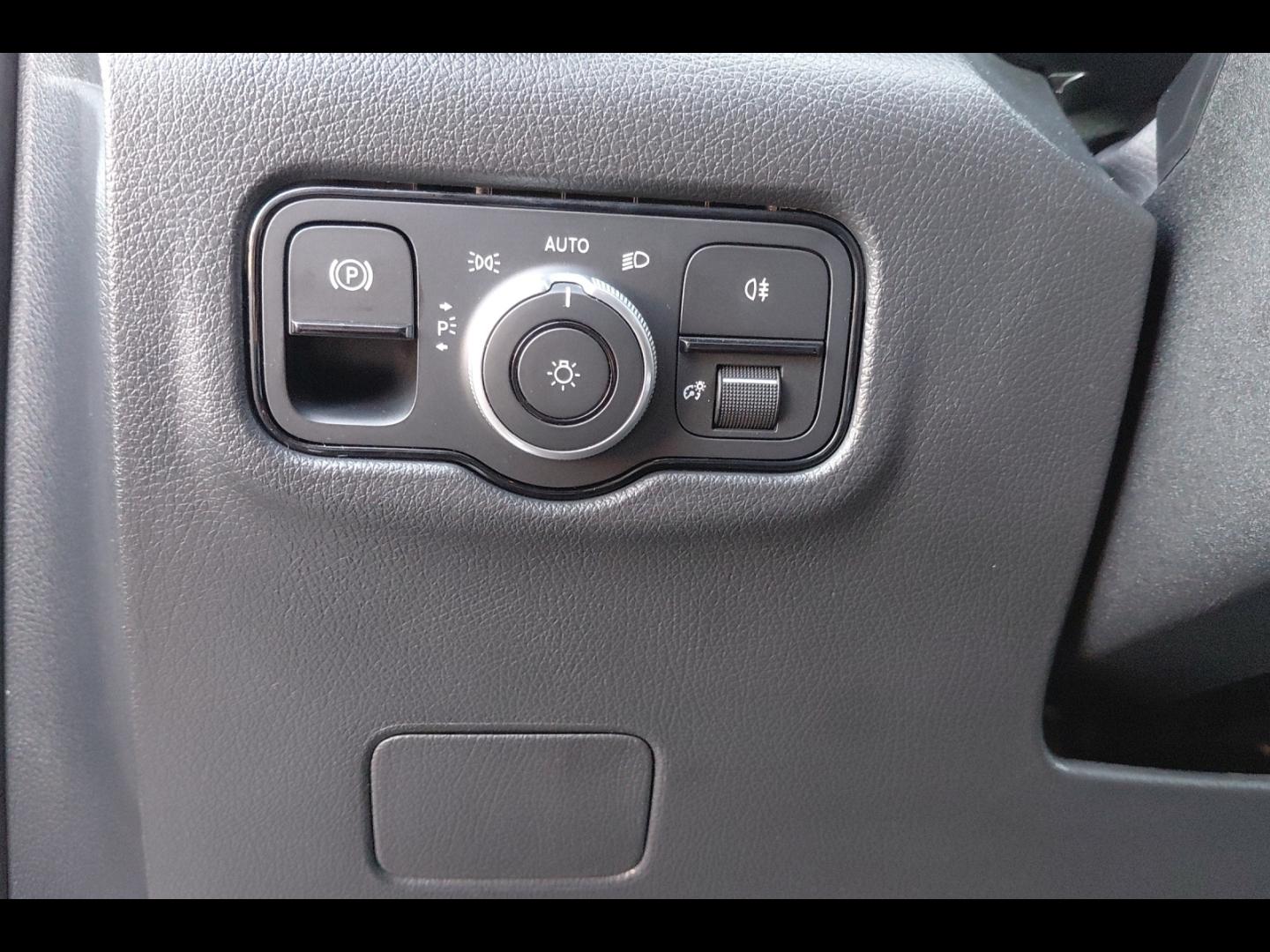 Image MERCEDES-BENZ Vito Fg 119 CDI Long Select Propulsion 9G-Tronic