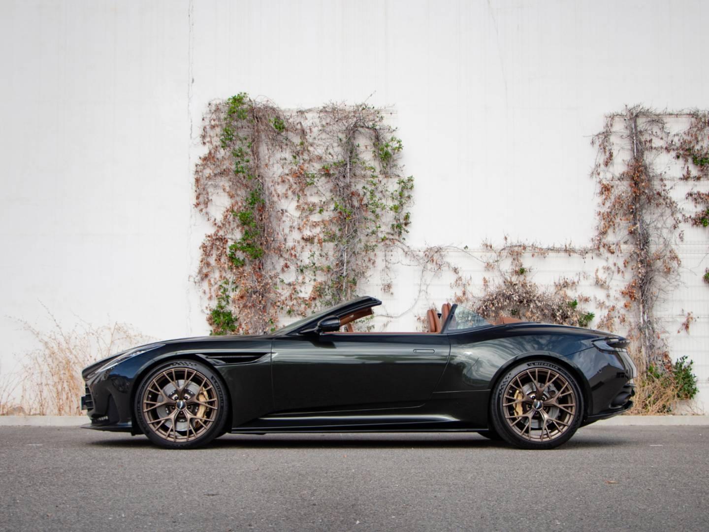 Image ASTON MARTIN DB12 Volante V8 4.0 680ch BVA8