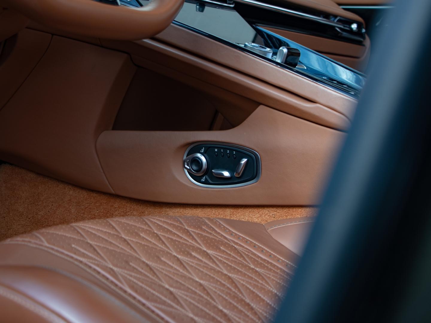 Image ASTON MARTIN DB12 Volante V8 4.0 680ch BVA8