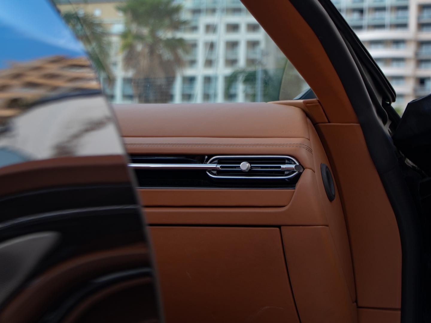 Image ASTON MARTIN DB12 Volante V8 4.0 680ch BVA8
