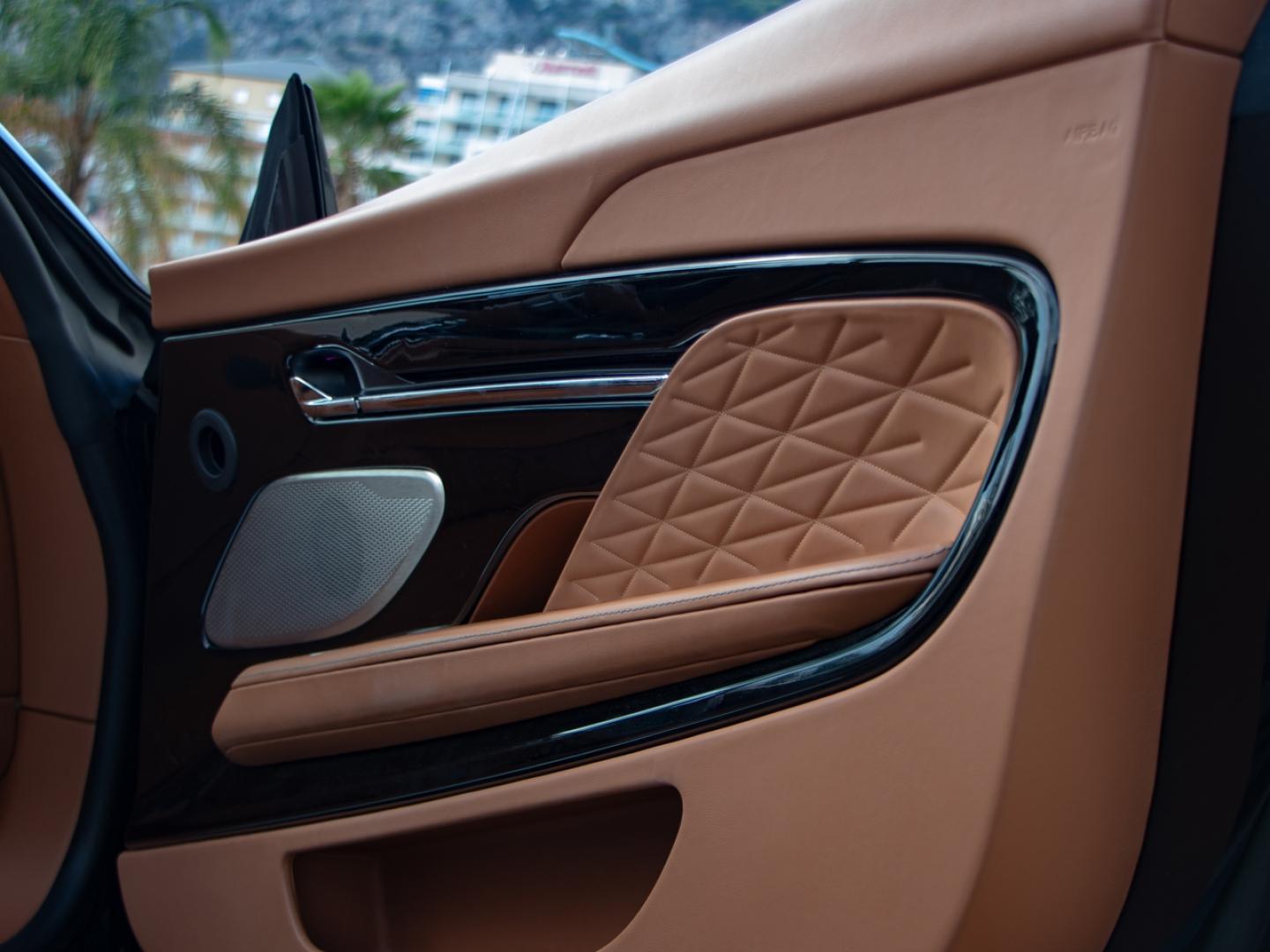 Image ASTON MARTIN DB12 Volante V8 4.0 680ch BVA8