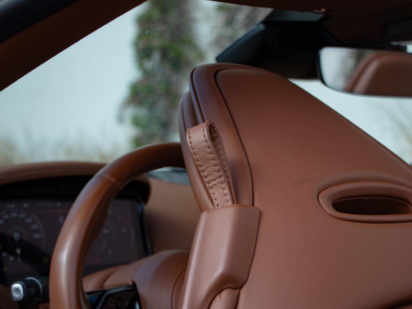 Image ASTON MARTIN DB12 Volante V8 4.0 680ch BVA8