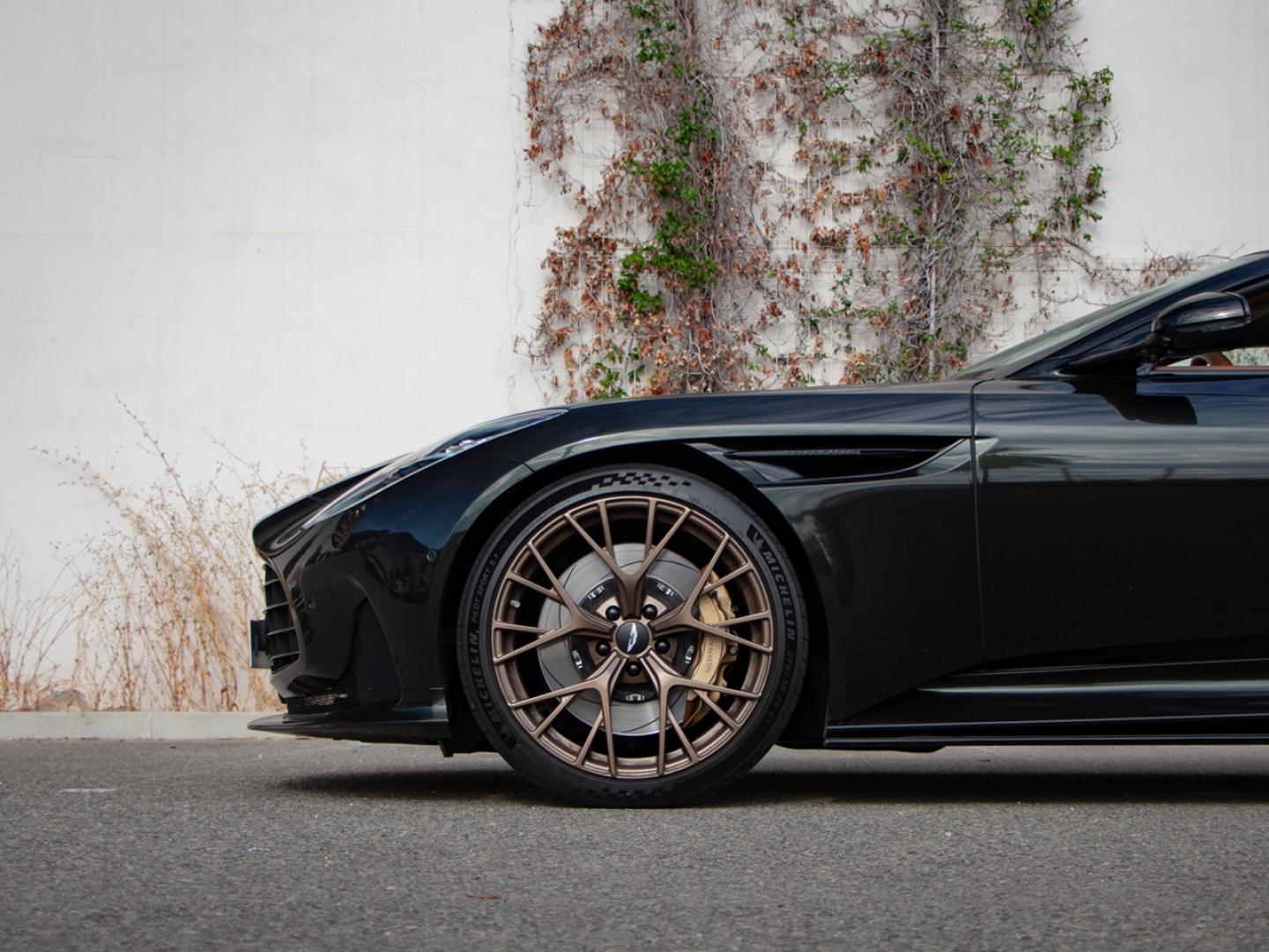 Image ASTON MARTIN DB12 Volante V8 4.0 680ch BVA8