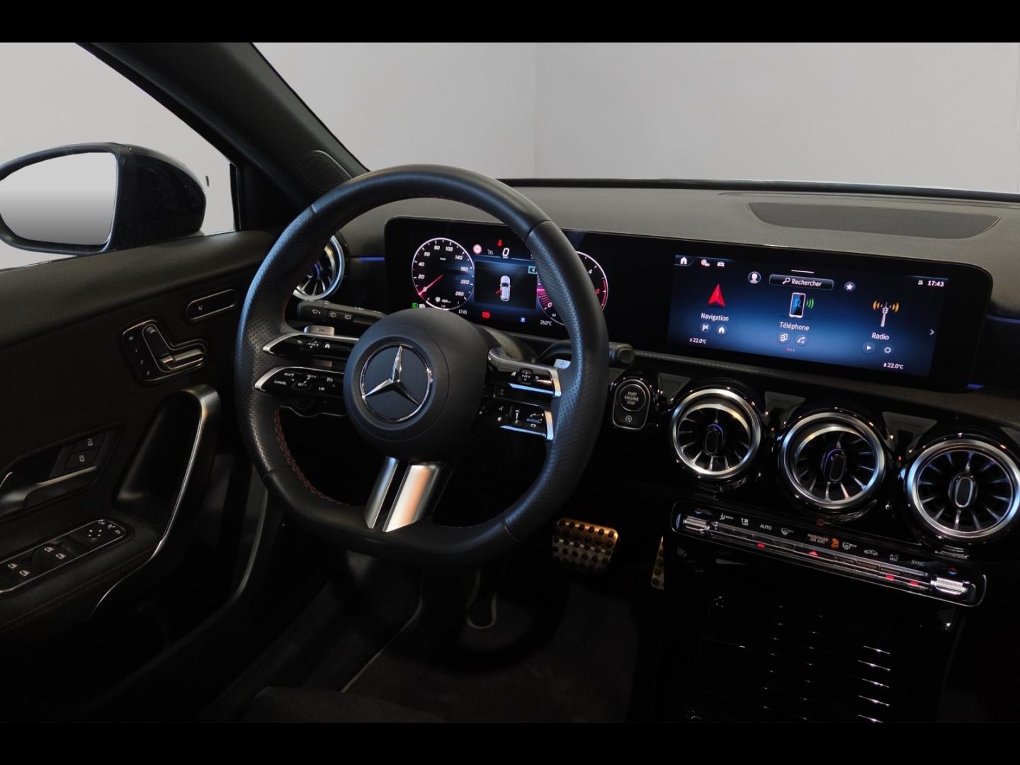 Image MERCEDES-BENZ Classe A 200 d 150ch AMG Line 8G-DCT