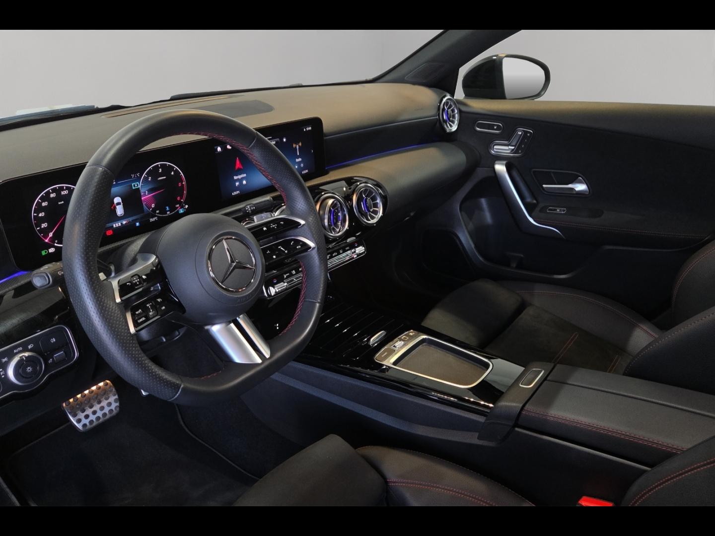 Image MERCEDES-BENZ Classe A 200 d 150ch AMG Line 8G-DCT