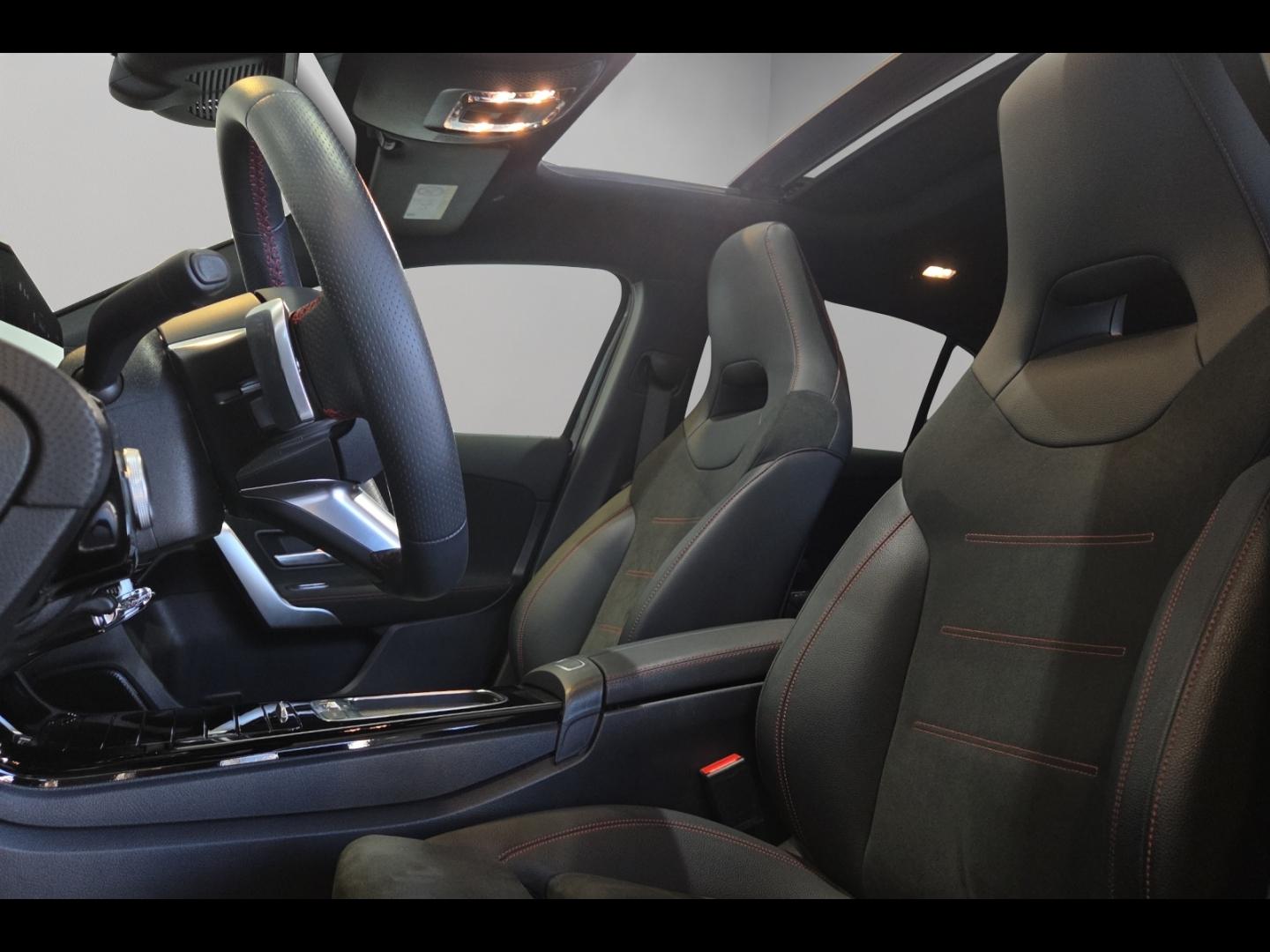 Image MERCEDES-BENZ Classe A 200 d 150ch AMG Line 8G-DCT
