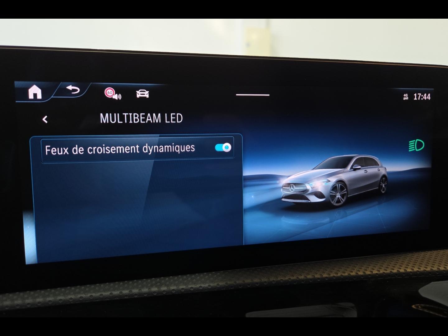 Image MERCEDES-BENZ Classe A 200 d 150ch AMG Line 8G-DCT