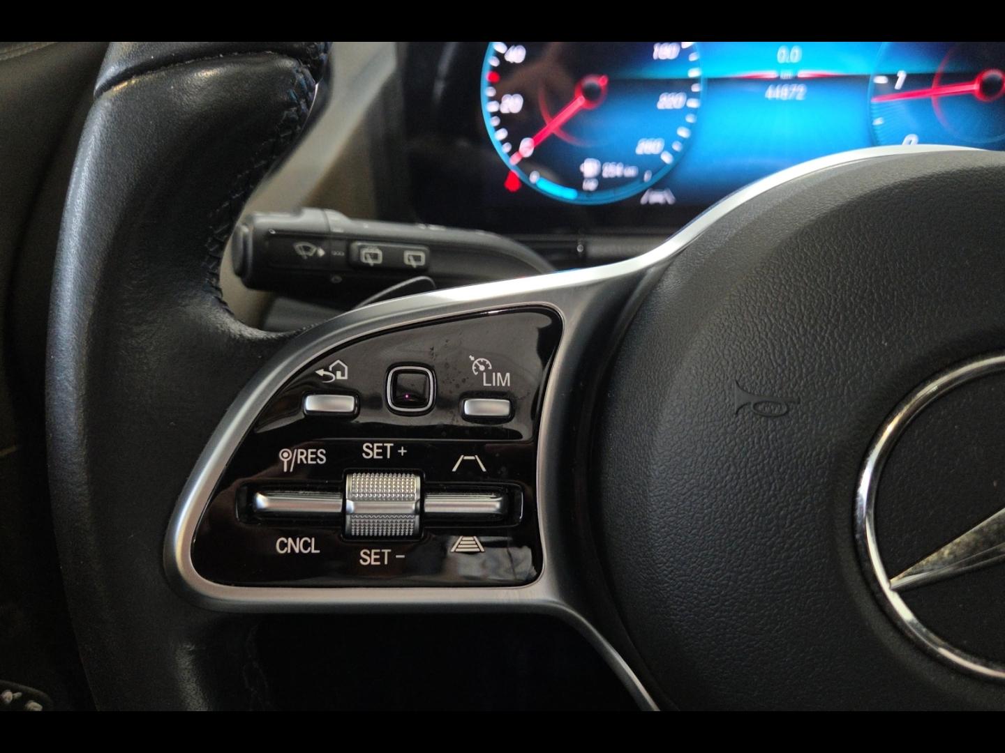 Image MERCEDES-BENZ GLA 200 d 150ch Progressive Line 8G-DCT