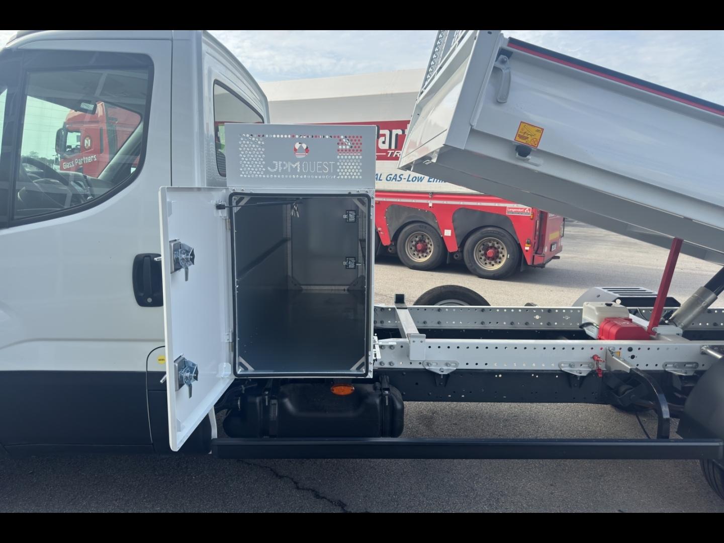 Image IVECO Daily CCb 35C16H3.0 empattement 4100