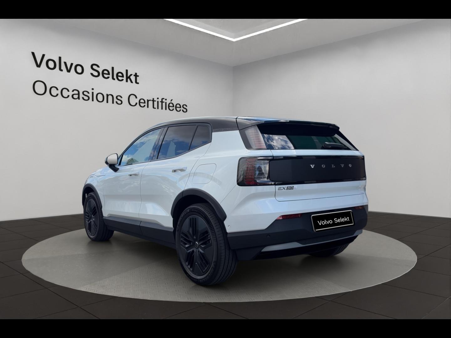 Image VOLVO EX30 Cross Country P5 Long Range 272ch 69kWh Ultra