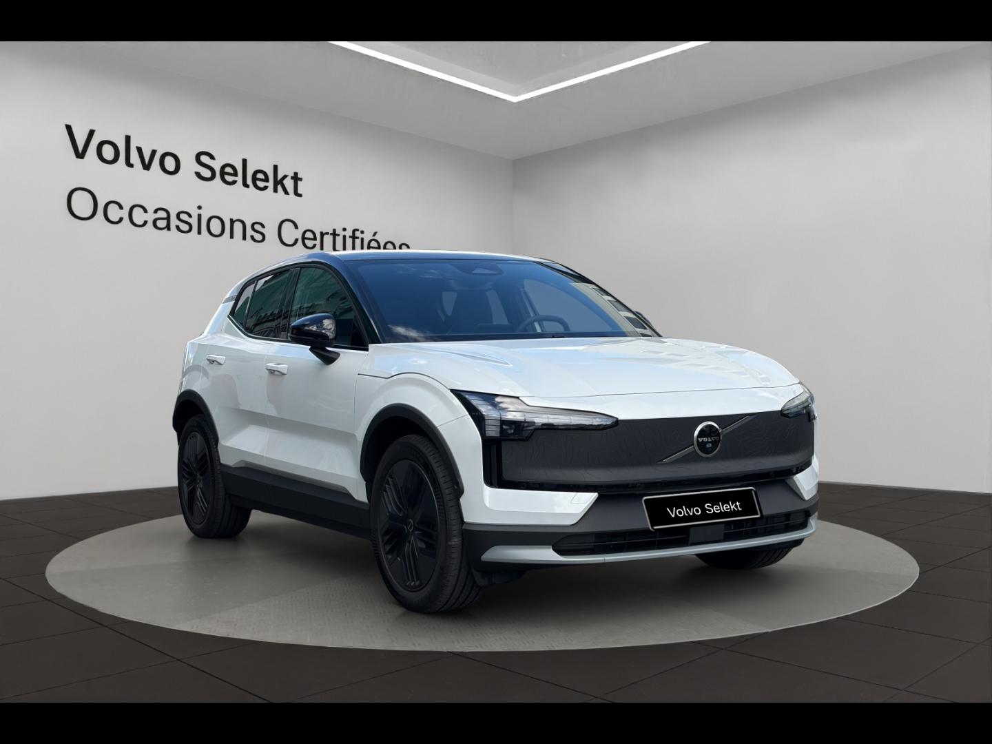 Image VOLVO EX30 Cross Country P5 Long Range 272ch 69kWh Ultra
