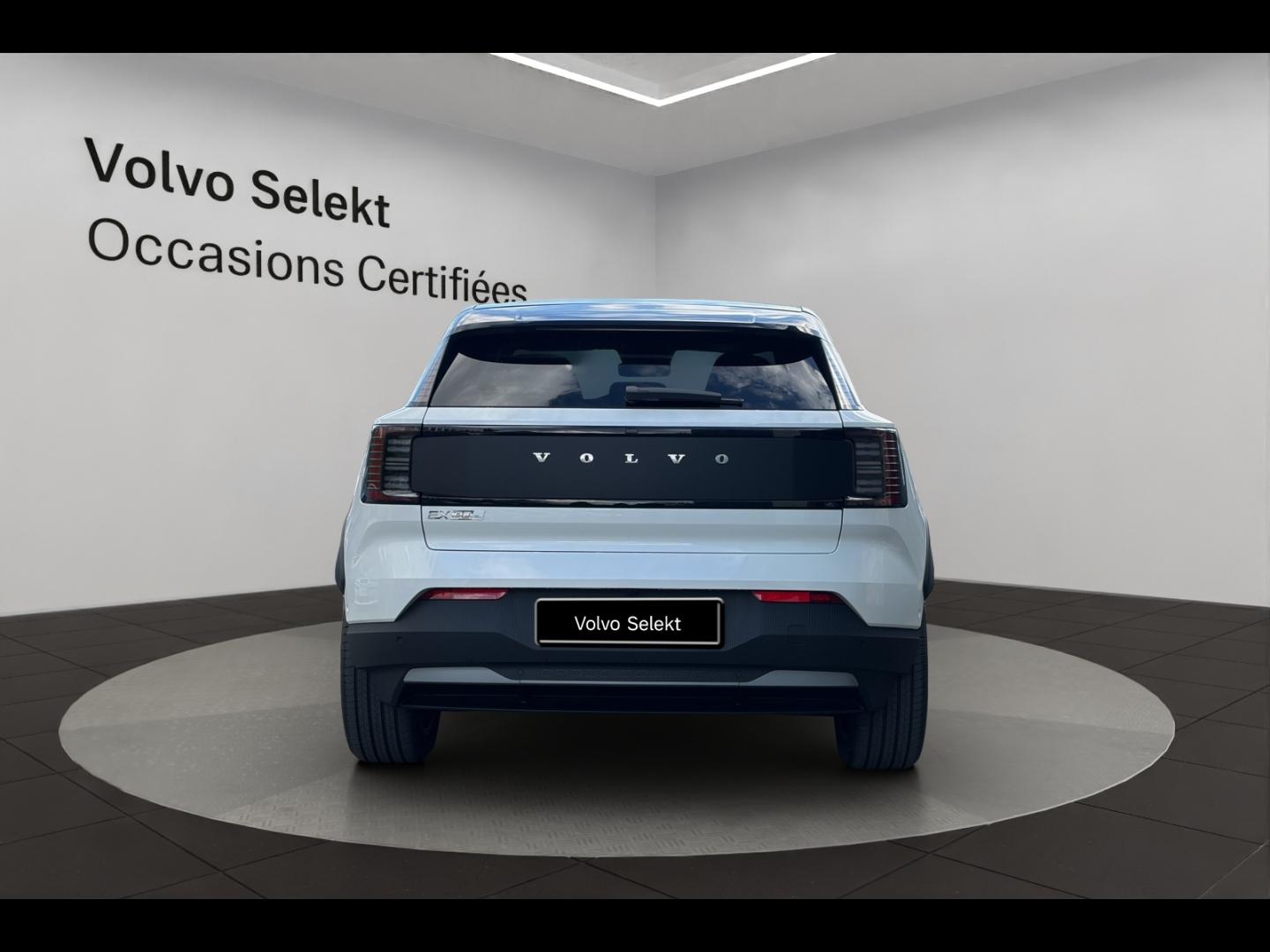 Image VOLVO EX30 Cross Country P5 Long Range 272ch 69kWh Ultra