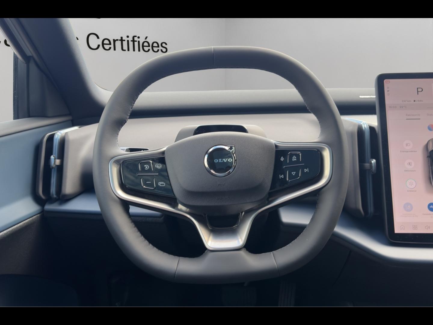 Image VOLVO EX30 Cross Country P5 Long Range 272ch 69kWh Ultra