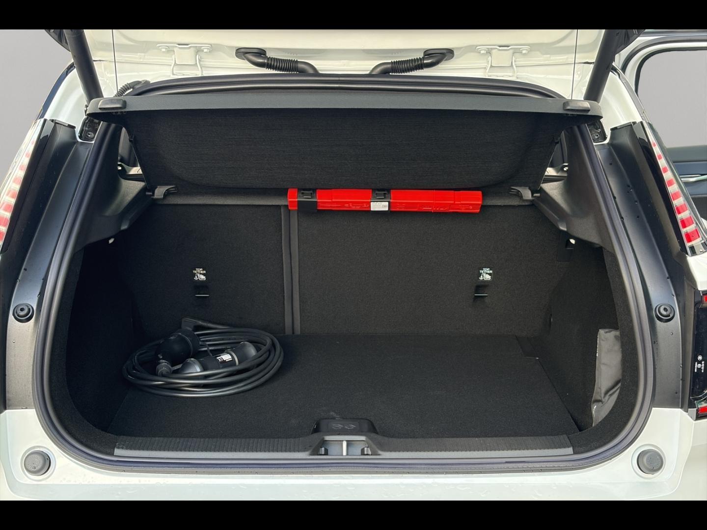 Image VOLVO EX30 Cross Country P5 Long Range 272ch 69kWh Ultra