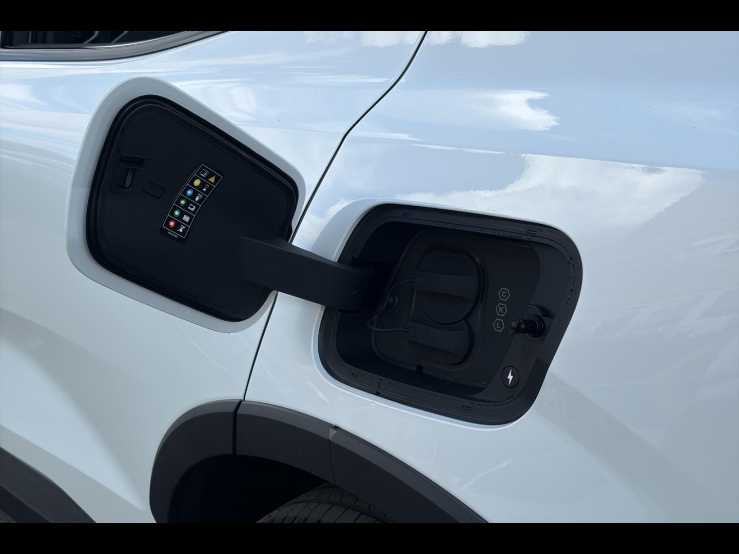 Image VOLVO EX30 Cross Country P5 Long Range 272ch 69kWh Ultra