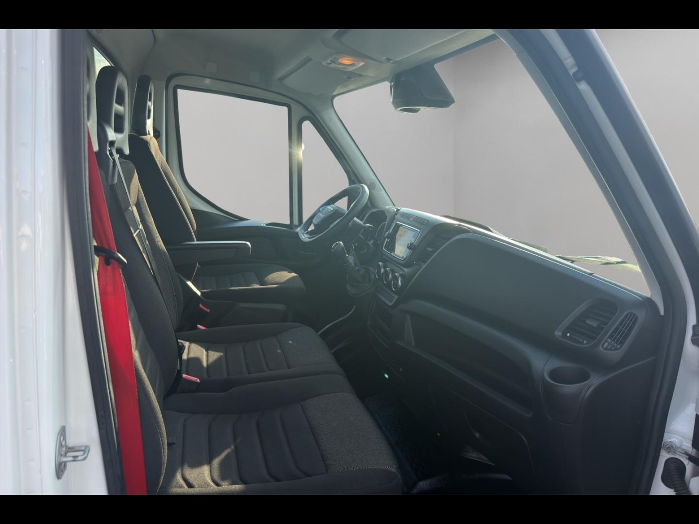 Image IVECO Daily CCb 35C16H empattement 4100 3.0 Tor