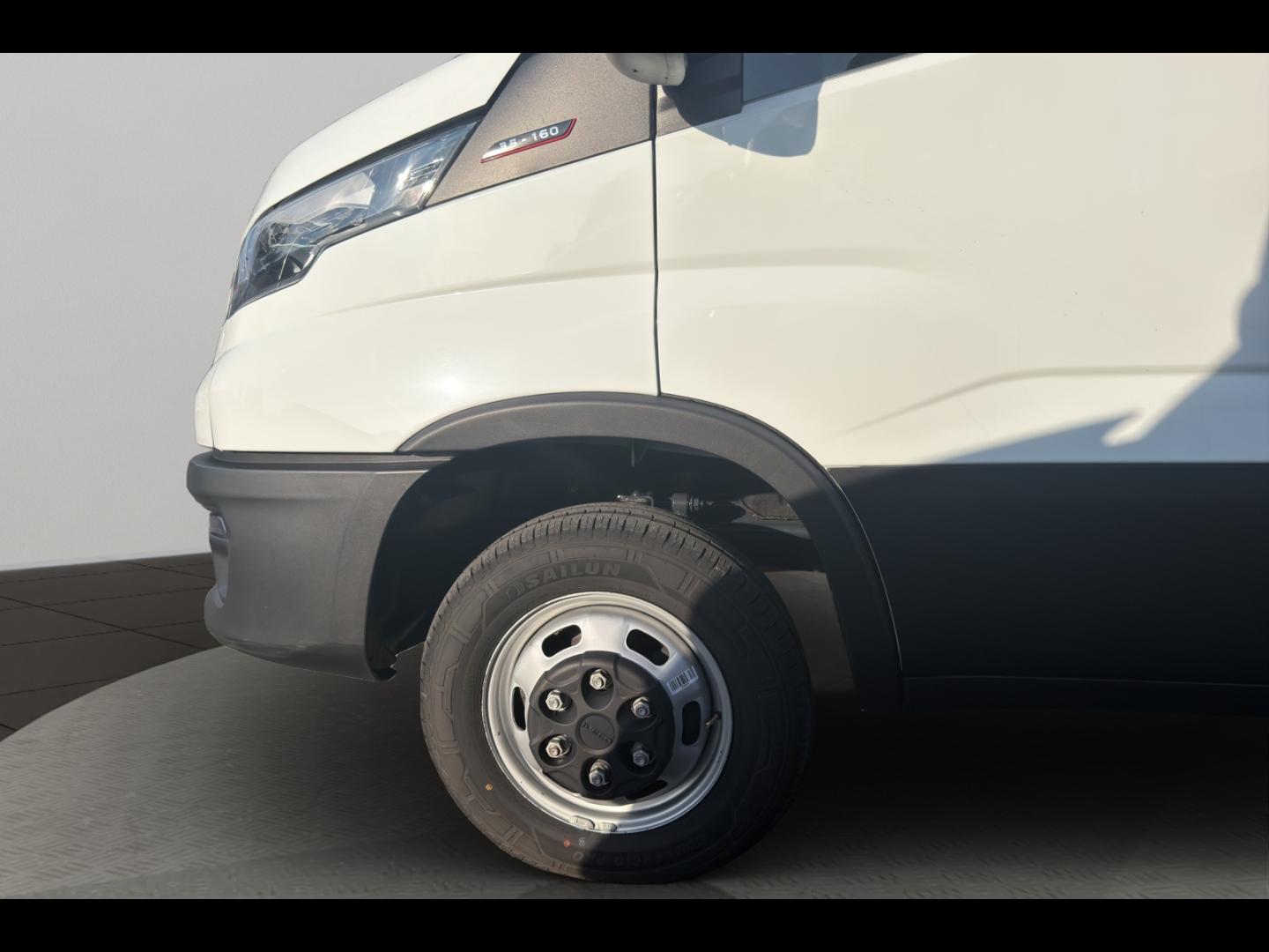 Image IVECO Daily CCb 35C16H empattement 4100 3.0 Tor